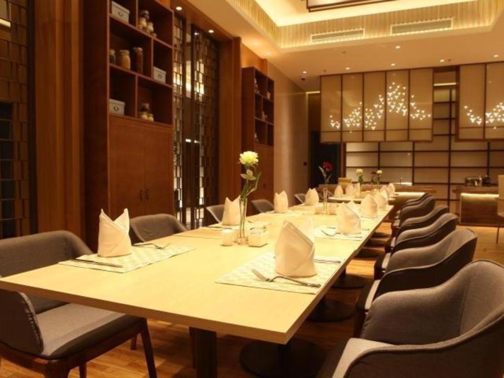 Jinjiang Metropolo Hongqiao International Exhibition Center Branch Hotel